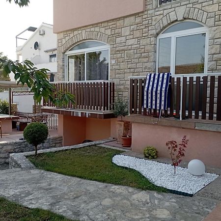 Apartman Sole Apartamento Karigador Exterior foto