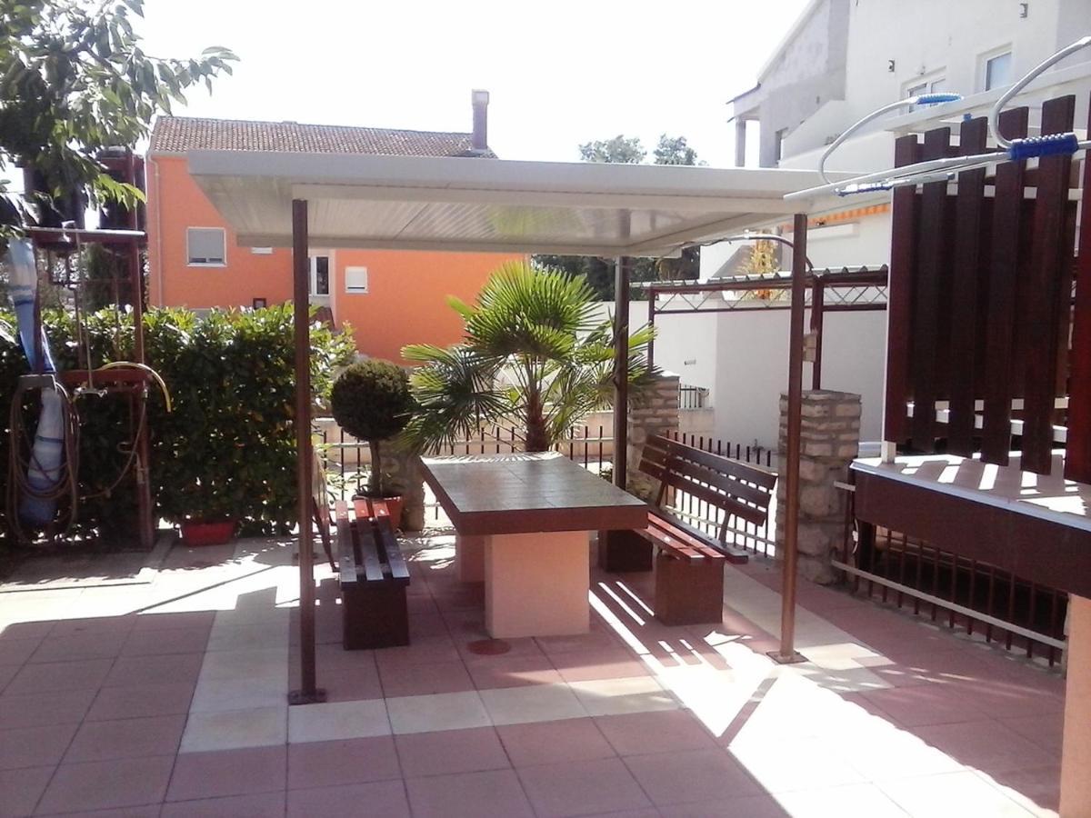 Apartman Sole Apartamento Karigador Exterior foto