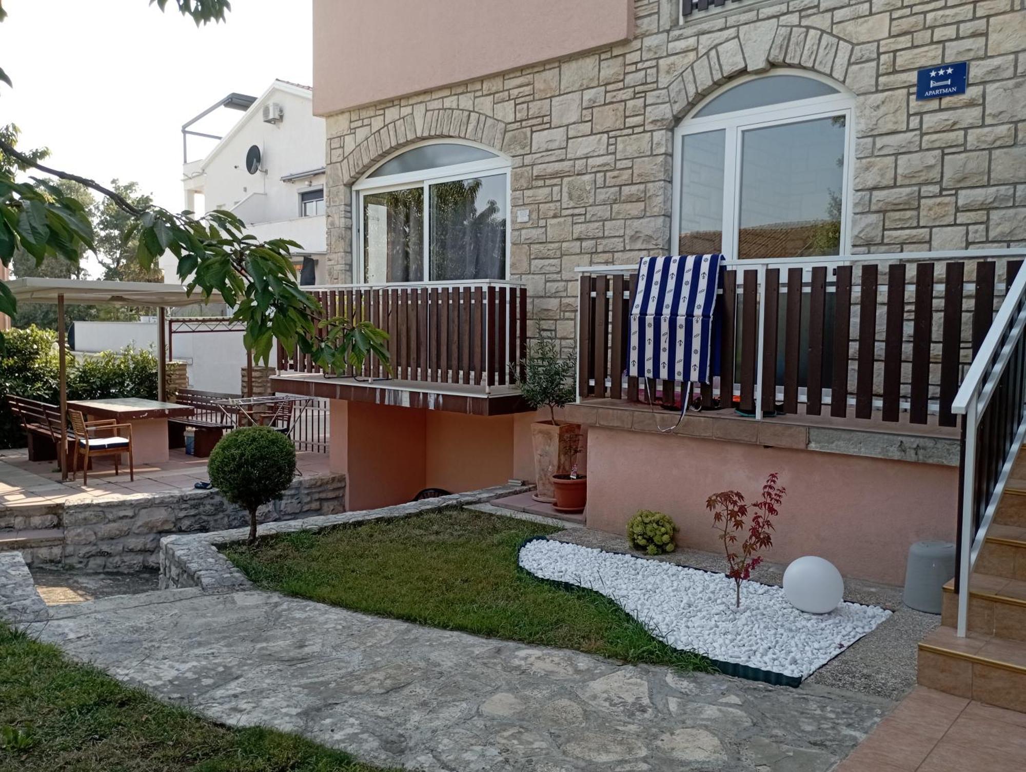 Apartman Sole Apartamento Karigador Exterior foto